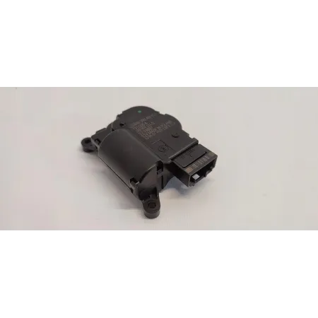 AUDI Q3 8U SILNICZEK NAGRZEWNICY 1K0907511Q
