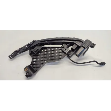 AUDI Q3 8U ŚLIZG MOCOWANIE LAMPY LEWY PRZÓD 8U0805607A