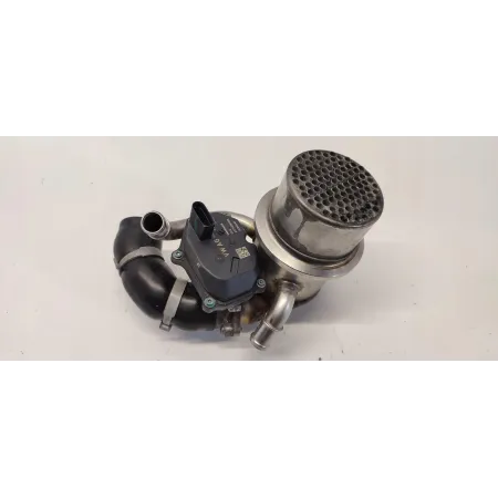 VW TIGUAN II CHŁODNICZKA EGR PRZEPUSTNICA 04L131501M 04L13151BR
