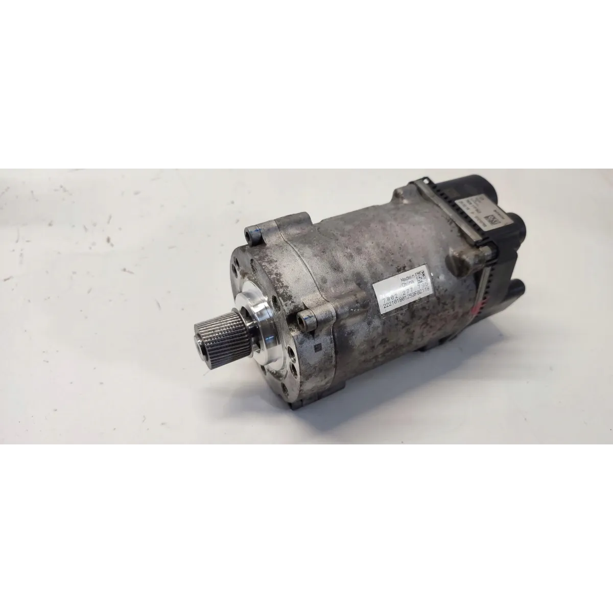 BMW F21 SILNICZEK MAGLOWNICY RHD ANGLIK 7802277