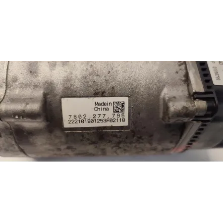 BMW F21 SILNICZEK MAGLOWNICY RHD ANGLIK 7802277