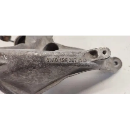 AUDI A4 B9 ŁAPA SILNIKA 4M0199307AD