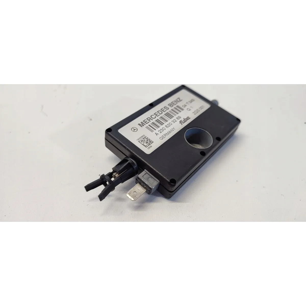 MERCEDES SL R230 WZMACNIACZ ANTENY A2308203289