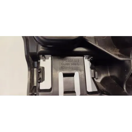 SKODA SUPERB 4 ŚLIZG ZDERZAKA LEWY TYŁ 3P0807877