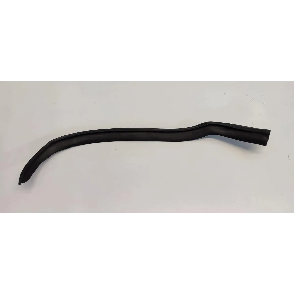 MERCEDES SL R230 USZCZELKA BŁOTNIKA LEWY TYŁ A2306730198