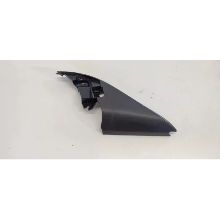SKODA SUPERB 4 OSŁONA TRÓJKĄT DRZWI PRAWY PRZÓD 3J0837974A