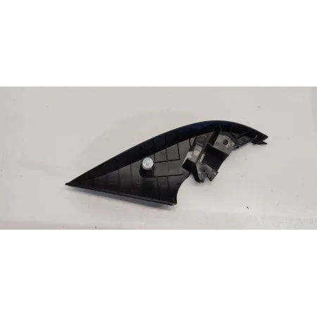 SKODA SUPERB 4 OSŁONA TRÓJKĄT DRZWI PRAWY PRZÓD 3J0837974A