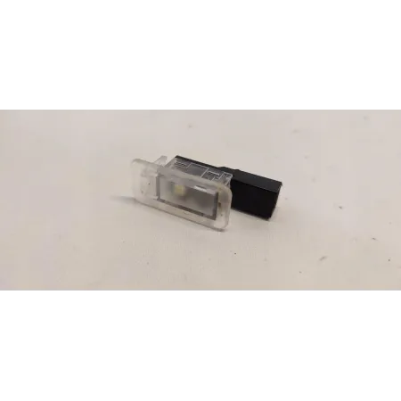 VW TAYRON LAMPKA KABINY LED 10A947409