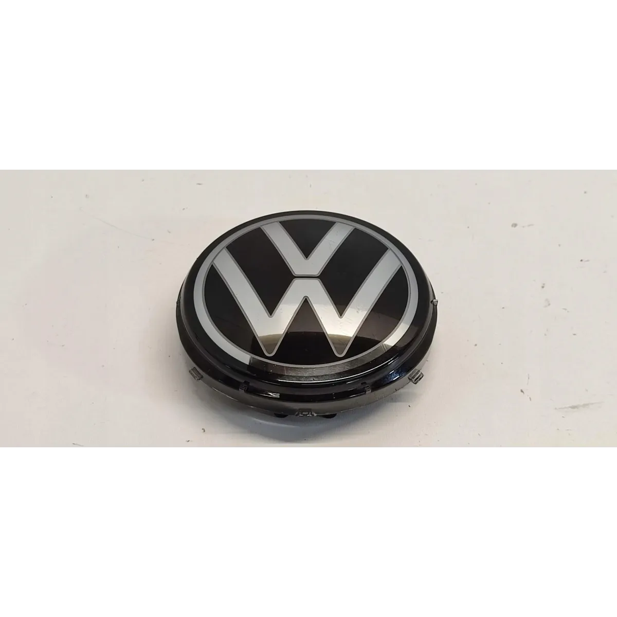 VW TAYRON ZNACZEK LOGO EMBLEMA 57L941600