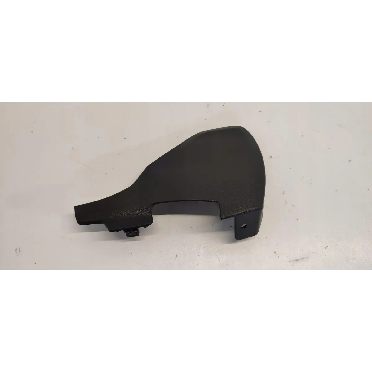 VW TAYRON TIGUAN III NAKŁADKA OSŁONA FOTELA PRAWY PRZÓD 571881479