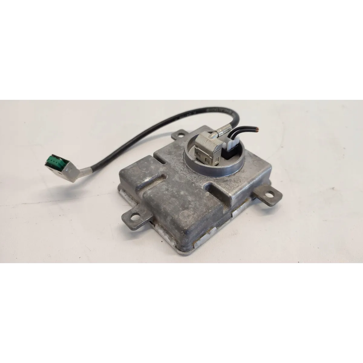 AUDI A4 A5 Q5 PRZETWORNICA XENON 8K0941597