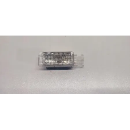 SEAT ATECA LAMPKA KABINY 6L0947565