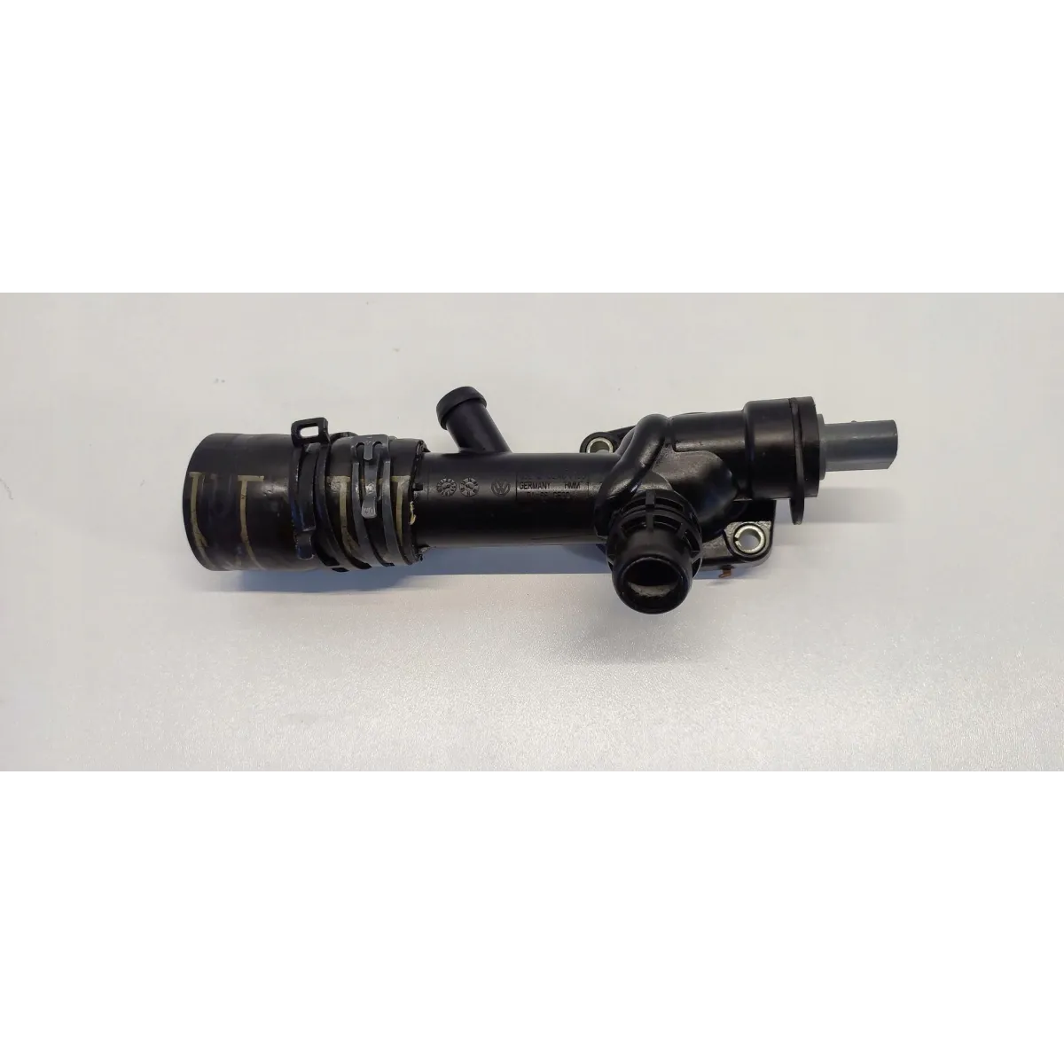 AUDI A4 B8 A5 Q5 8R OBUDOWA TERMOSTATU 03L121132AC