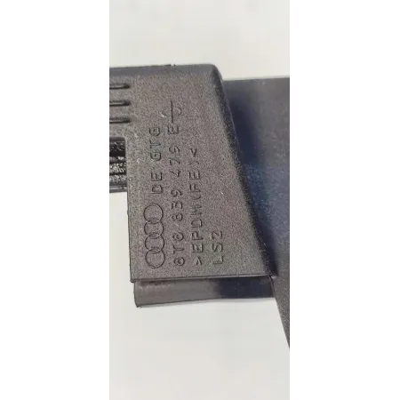 AUDI A5 8T SPORTBACK USZCZELKA ZGARNIAJĄCA LEWY TYŁ 8T8839479E