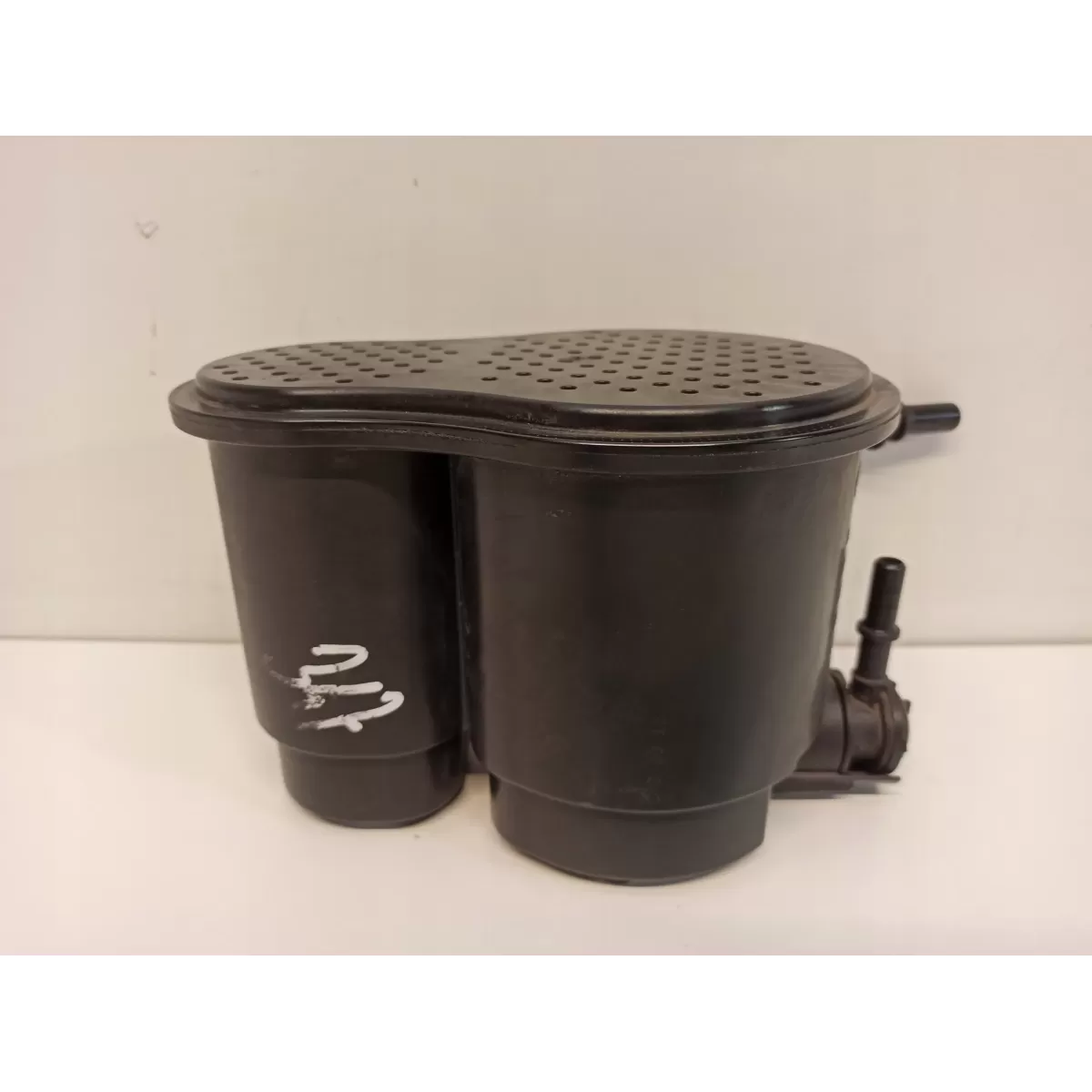 FILTR WĘGLOWY AUDI A5 A4 8W 8W0201799C