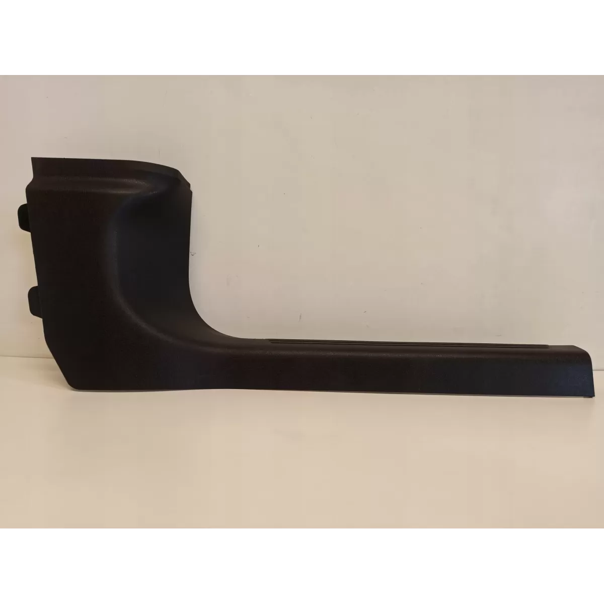 OSŁONA PROGU PRAWA MERCEDES W247 A1776802800