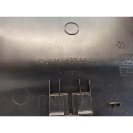 OSŁONA SŁUPKA PRAWA MERCEDES W247 A2476903402