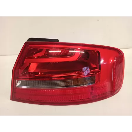 LAMPA PRAWY TYŁ A4 B8 SEDAN 8K5945096AA