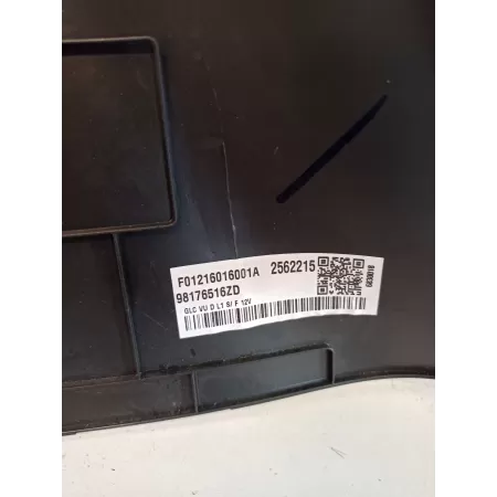 BOCZEK TAPICERKA PRAWY BERLINGO 98176516ZD