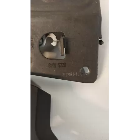 ZAMEK CIĘGNO KANAPY TYŁ PRAWY BMW G20 7112864