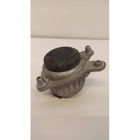 PODUSZKA SILNIKA LEWA MERC. W205 A2052406617