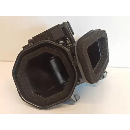 KANAŁ NAWIEWU PRAWY MERCEDES W205 A2058300200