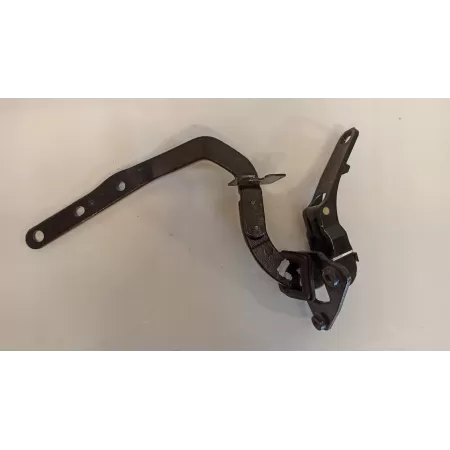 ZAWIAS KLAPY LEWY TYŁ VOLVO XC70