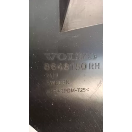 VOLVO XC70 V70 ŚLIZG ZDERZAKA PRAWY TYŁ 8648150