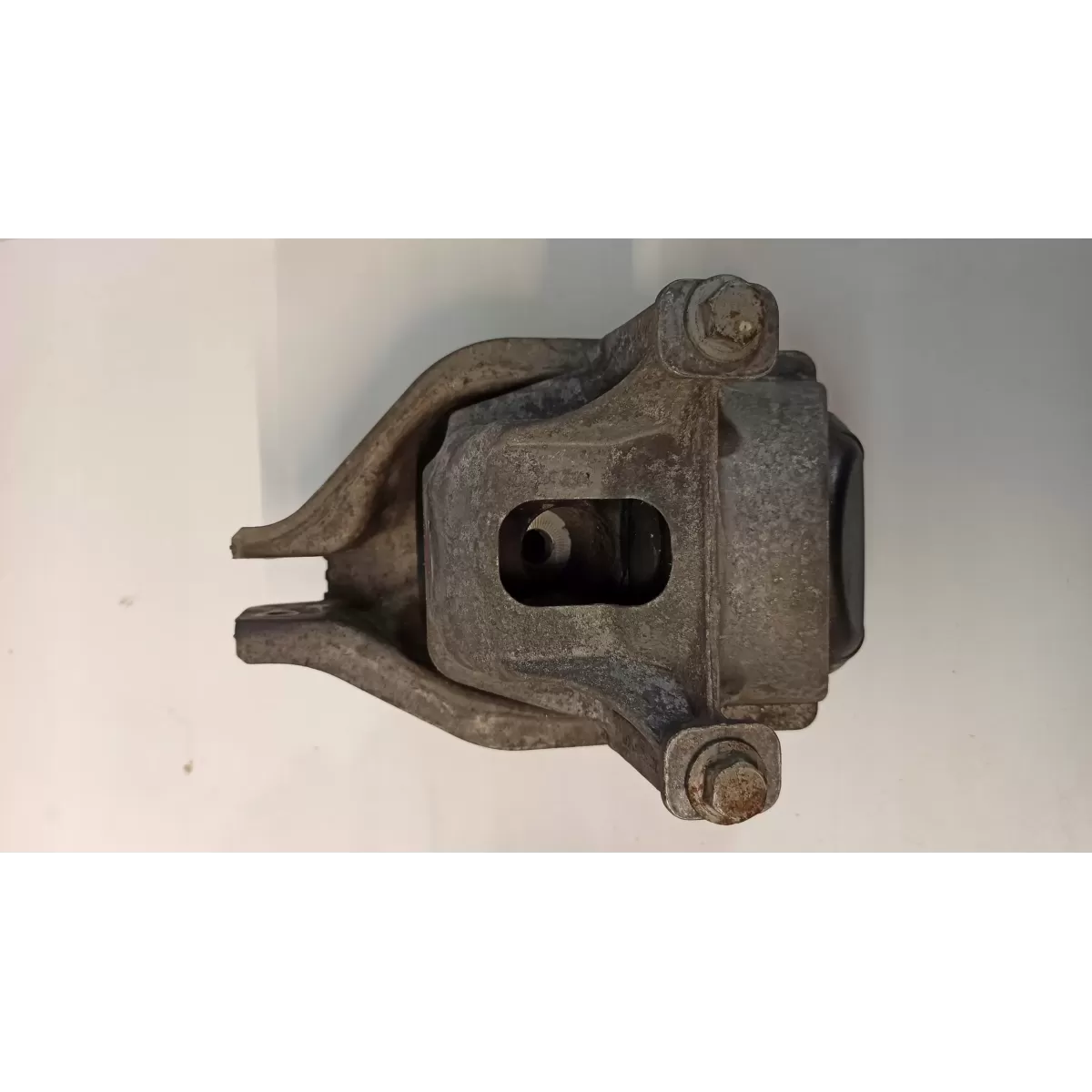 AUDI A4 B8 A5 PODUSZKA SILNIKA PRAWA 8R0199381AJ