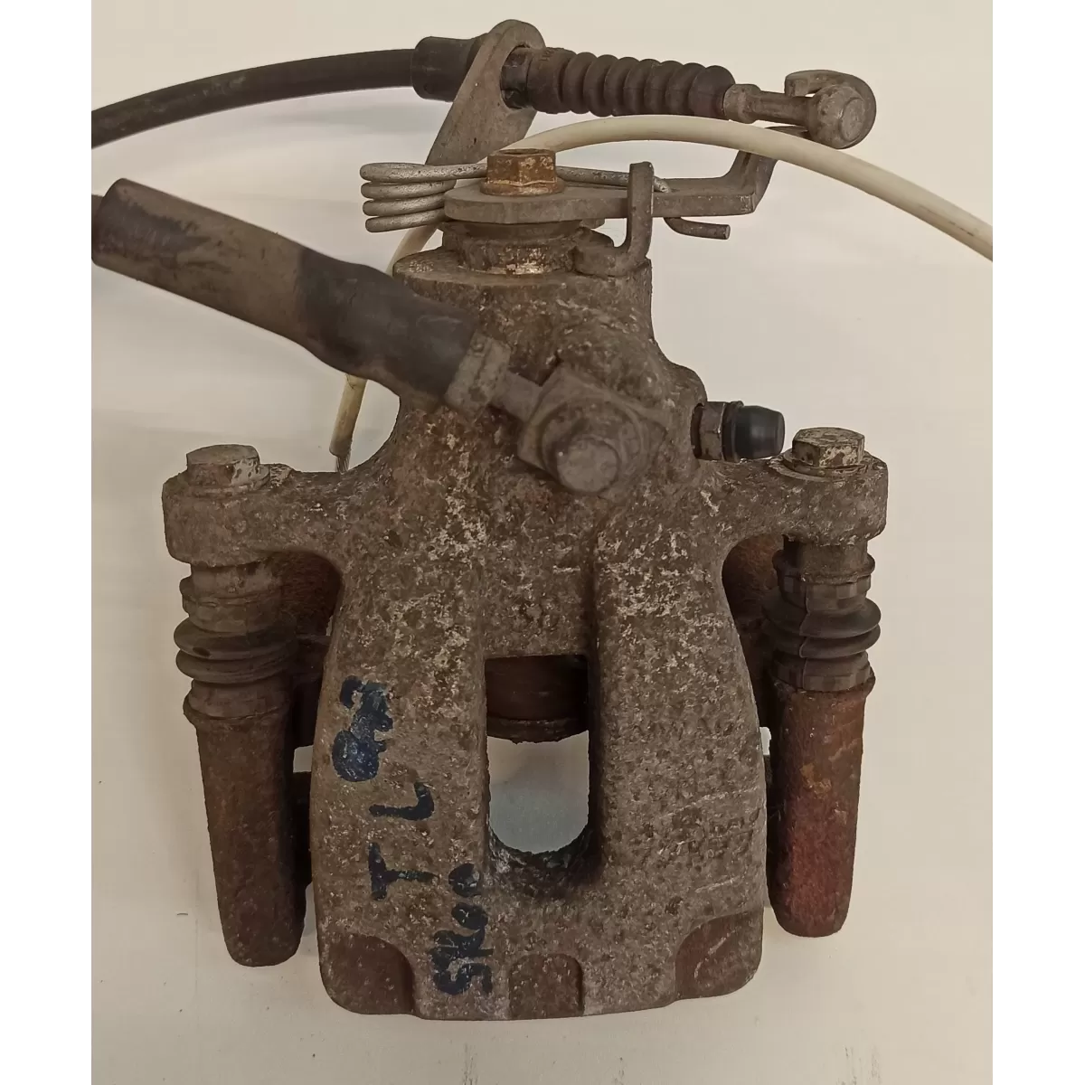 ZACISK LEWY TYŁ OCTAVIA III