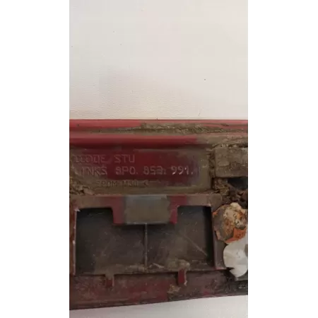 LISTWA NAKŁADKA NA BŁOTNIK A3 8P 8P0853991