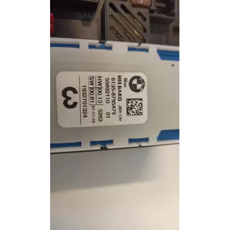 BMW G20 SKRZYNKA BEZPIECZNIKÓW RODZIELACZ LIN