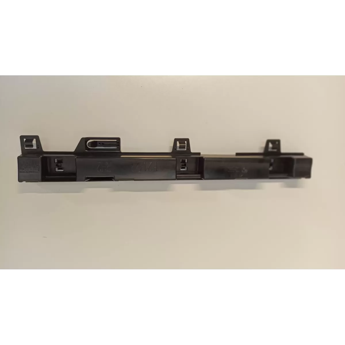 BMW F21 F22 ŚLIZG MOCOWANIE PROGU PRAWE 7268074
