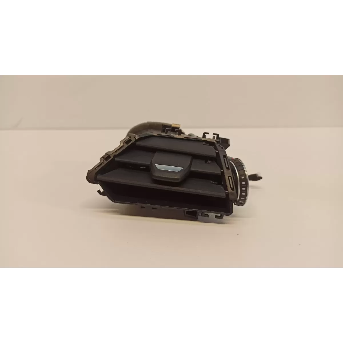 BMW G20 KRATKA NAWIEWU 6848619