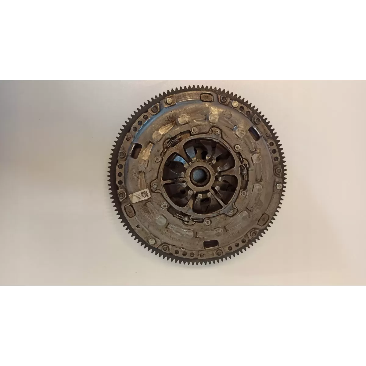 SPRZĘGŁO DWUMASA AUDI Q2 04E105264B