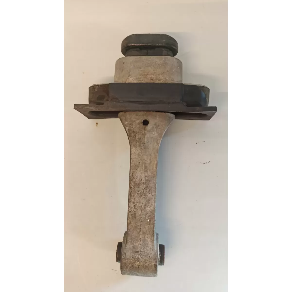 ŁAPA SILNIKA KIA OPTIMA III