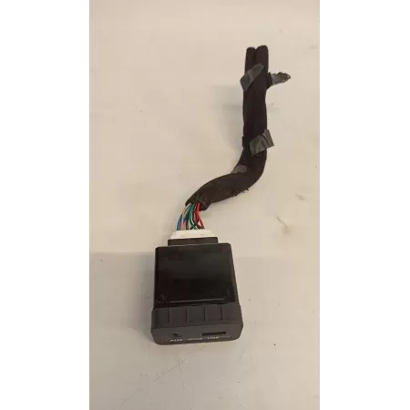 PORT USB / JACK OPTIMA III 96120-2T100