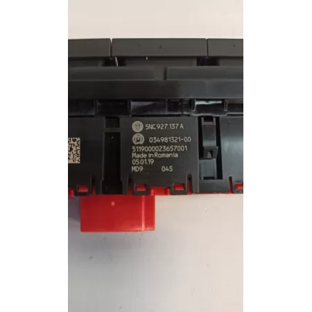 PRZEŁĄCZNIK PARKOWANIA ESP VW TIGUAN II 5NC927137A