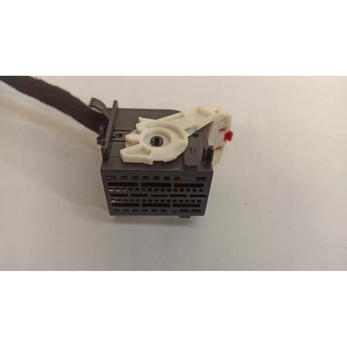 KOSTKA WTYCZKA OCTAVIA III 5Q0937702A