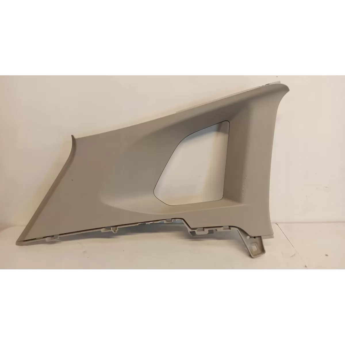 OSŁONA SŁUPKA LEWA VW TIGUAN 5NA867287A