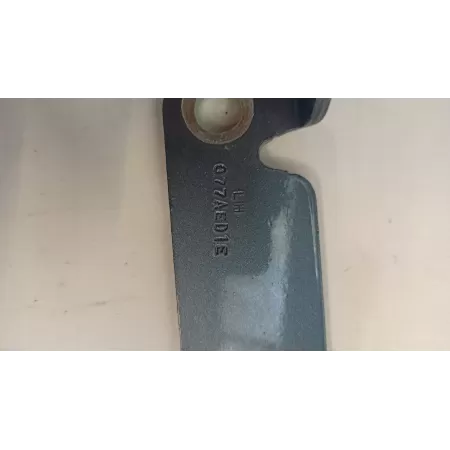 ZAWIAS LEWY TYŁ VOLVO S80 30799274