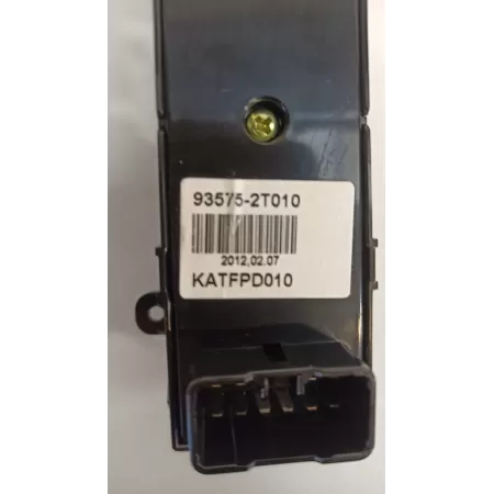 PRZEŁĄCZNIK BLOKADY DRZWI OPTIMA III 93575-2T010