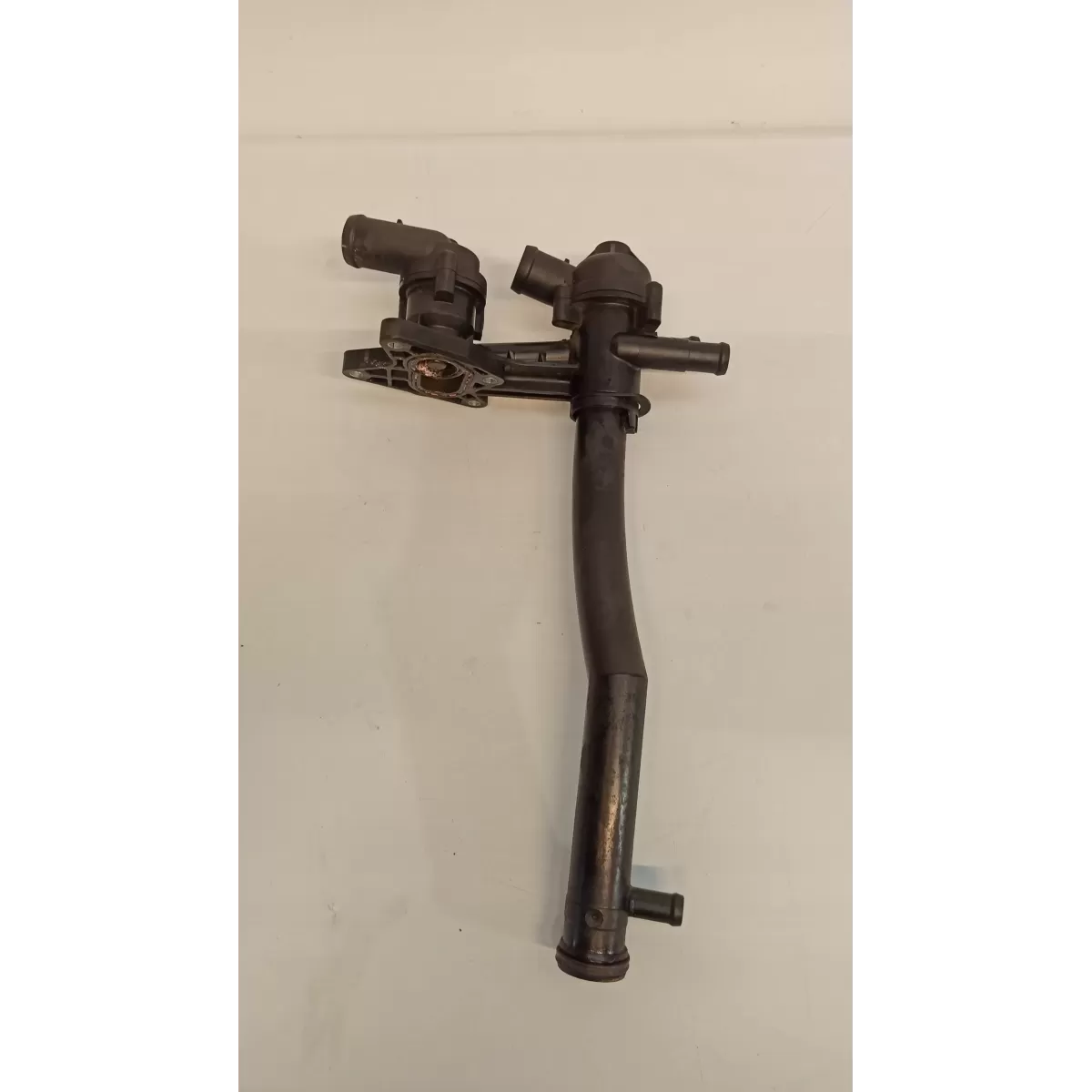 OBUDOWA TERMOSTATU VW EOS 03C121111T 03C121026AC