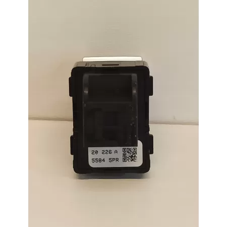 PRZEŁĄCZNIK TYLNEJ KLAPY A4 B9 A5 4M0959831A