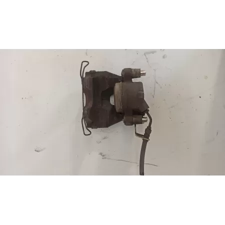 ZACISK HAMULCOWY LEWY PRZÓD A4 B9 8W05DH