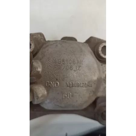 ZACISK HAMULCOWY PRAWY PRZÓD A6 C7 4G0106AK