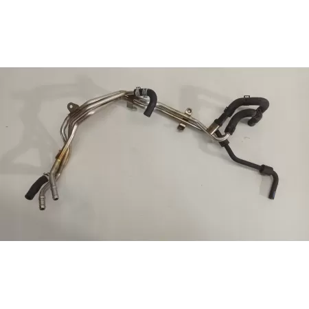 PRZEWODY PALIWOWE A4 B9 04L201360AF