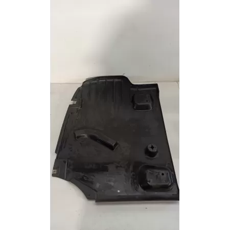 OSŁONA PŁYTA PODWOZIA TYŁ MERCEDES W213