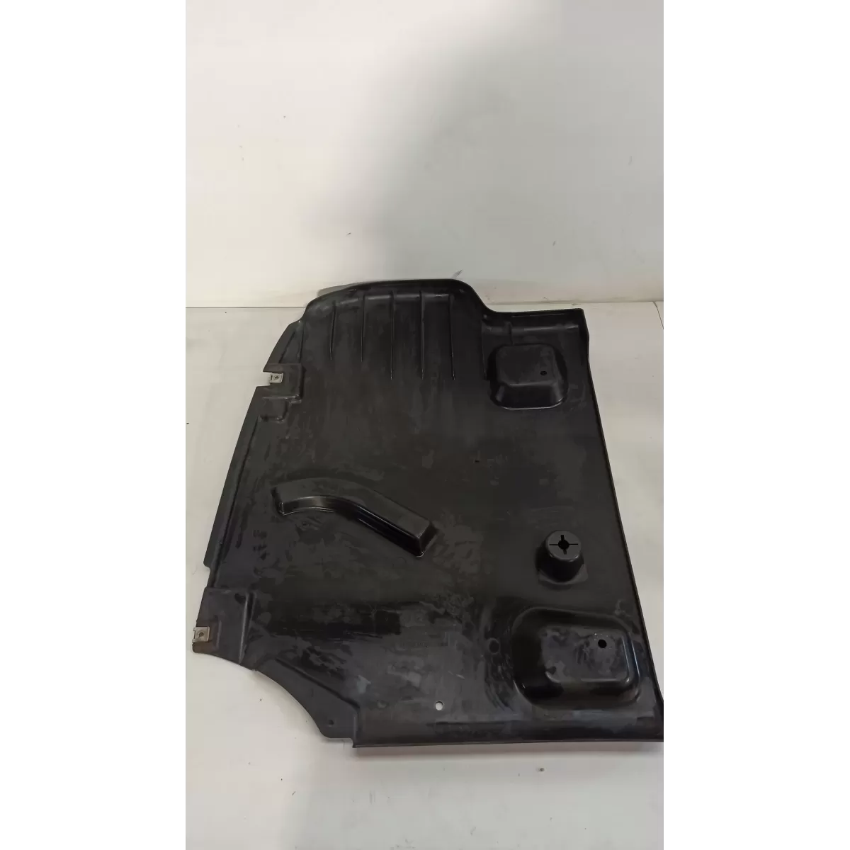 OSŁONA PŁYTA PODWOZIA TYŁ MERCEDES W213