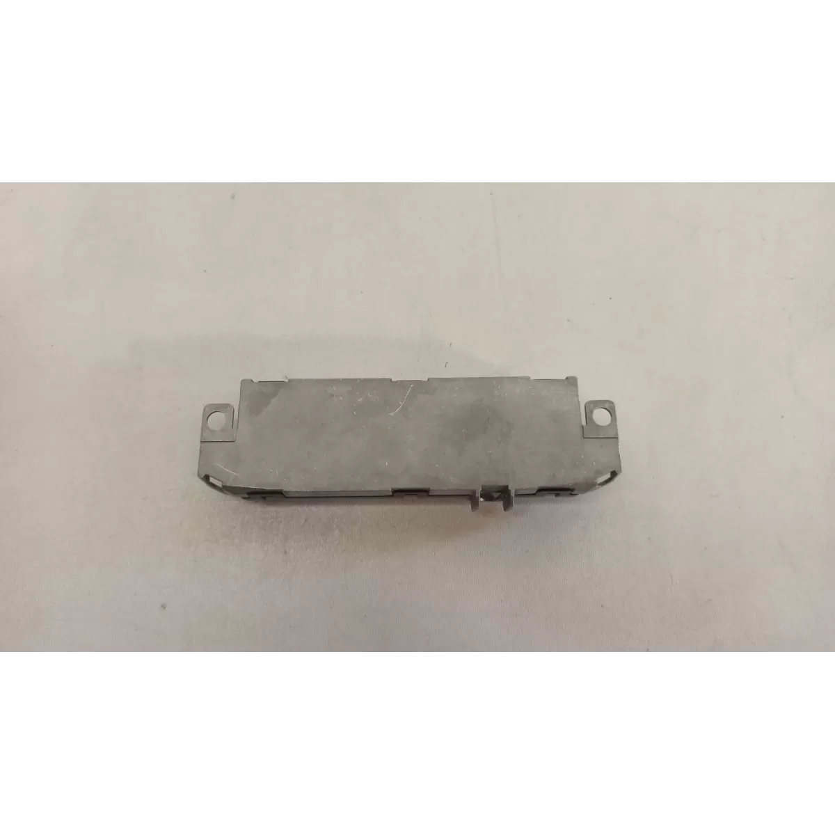 WZMACNIACZ ANTENOWY 8K5035225 AUDI A4 B8